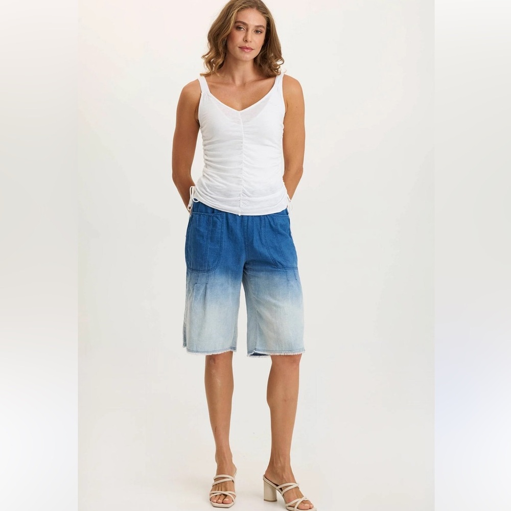 New XCVI Themia Twill Indigo Blue and White Ombre Bermuda Shorts Size Medium - Picture 2 of 11